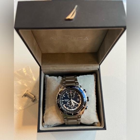 Nautica Men's N15519G Eclipse Chronograph Stainless Steel Watch in original box - Picture 2 of 9